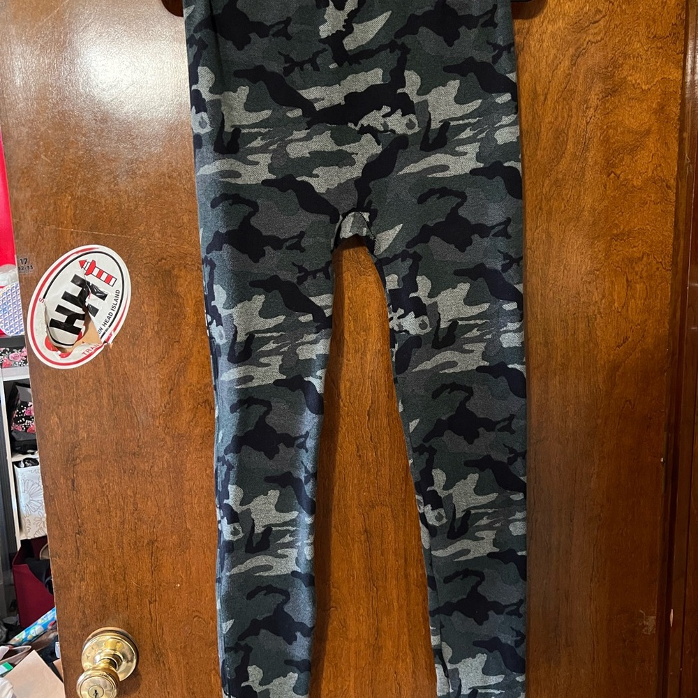 Lane Bryant Camouflage Leggings Black and Green-EUC- 18/20-2X